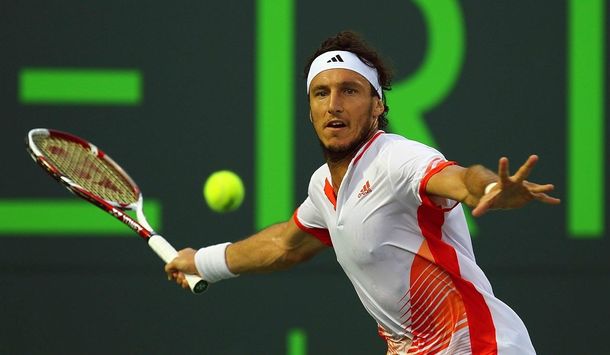 Tras ser marginado de la Davis, Mónaco alcanzó las semifinales en Buenos Aires