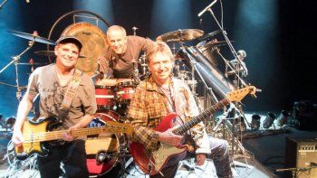 andy summers vuelve a buenos aires con call the police andy summers vuelve a buenos aires con call the police