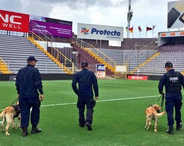 Evacuaron un estadio en Costa Rica por una falsa amenaza de bomba