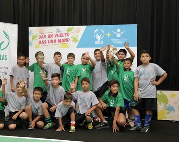 Carrefour Argentina y Scholas juntos por los chicos del país