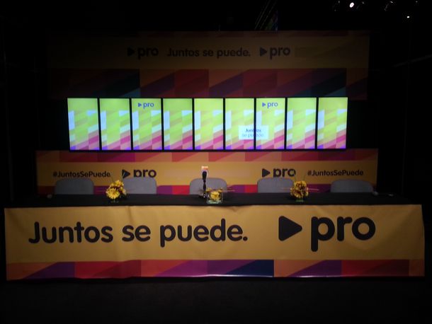 ¿Dónde esperan los resultados los candidatos?