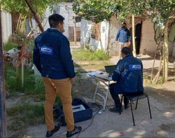 Estranguló a su ex y puso a su hija a dormir junto al cadáver