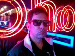 reconocida actriz trato de enfermo a andres calamaro reconocida actriz trato de enfermo a andres calamaro