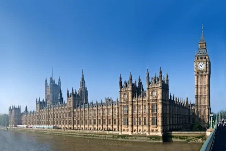 Escándalo en el Parlamento británico: encuentran cocaína en lugares exclusivos para legisladores