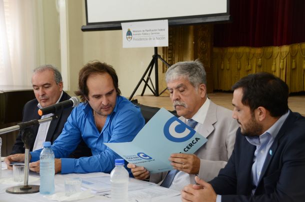 De Vido: En vez de debilitar, las denuncias de Nisman fortalecen a nuestra Presidenta