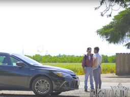 ejemplo: indigente ayudo a un automovilista y se nego a recibir la recompensa ejemplo: indigente ayudo a un automovilista y se nego a recibir la recompensa