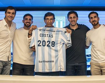La alegría de Costas tras renovar con Racing: Feliz porque sigo en el lugar donde quiero