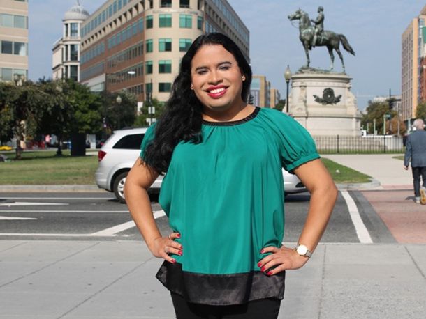 La primera funcionaria transgénero en la Casa Blanca