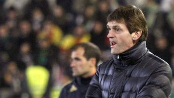 operan a vilanova este jueves y sera tratado por seis semanas operan a vilanova este jueves y sera tratado por seis semanas