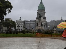 El fin de semana termina con lluvias aisladas durante la mañana en la Ciudad