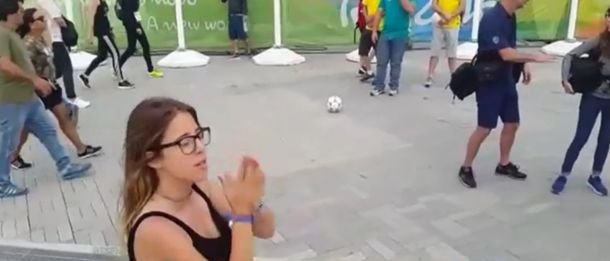 El tremendo pelotazo en el rostro que recibió la tuitstar Nati Jota