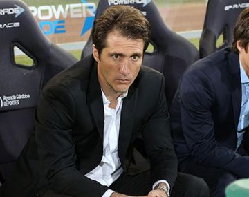 Guillermo Barros Schelotto y Gustavo Barros Schelotto en el Mario Alberto Kempes durante la derrota de Boca ante Rosario Central por 2 a 1