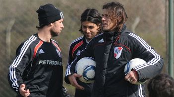 ¿por que almeyda no quiere a cavenaghi ni al chori dominguez? ¿por que almeyda no quiere a cavenaghi ni al chori dominguez?