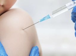 Ordenan vacunar contra el sarampión a bebés de menos de un año por tres nuevos casos