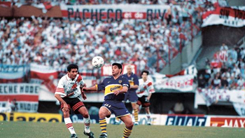 hace 15 anos, diego maradona le decia adios al futbol ante river hace 15 anos, diego maradona le decia adios al futbol ante river