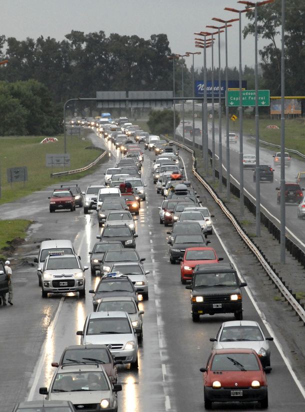 Recambio turístico: éxodo y mucho tránsito en la ruta 2