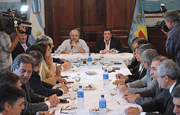 Granados presentó el proyecto oficial de Policía Municipal