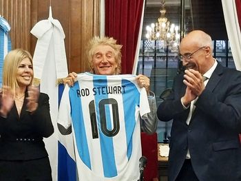 Rod Stewart brilló al ser nombrado Huésped de Honor en Buenos Aires: Como en casa Rod Stewart brilló al ser nombrado Huésped de Honor en Buenos Aires: Como en casa