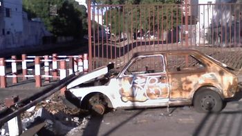 hay 2 mil autos abandonados en calles y avenidas portenas hay 2 mil autos abandonados en calles y avenidas portenas