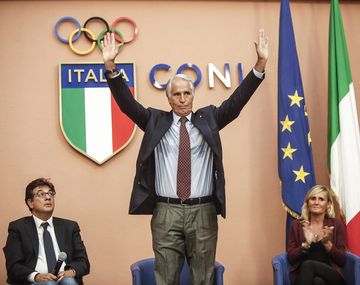 En medio de un escándalo