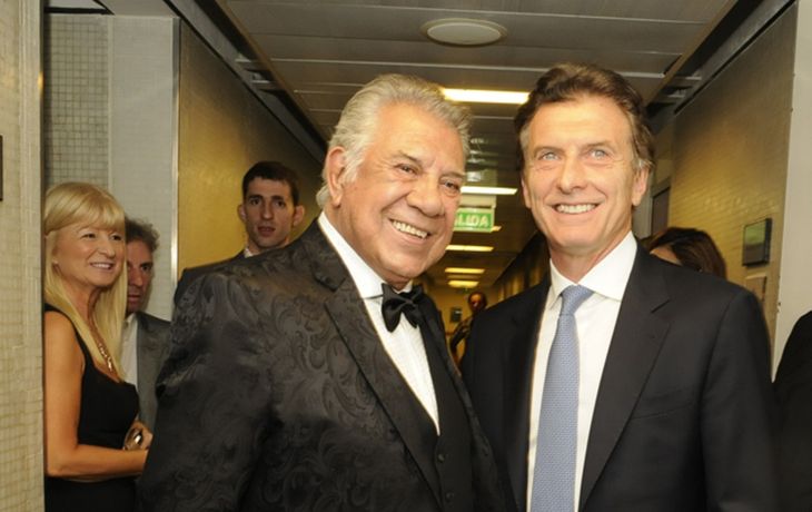 Macri estuvo con Los Elegidos en el Teatro Colón