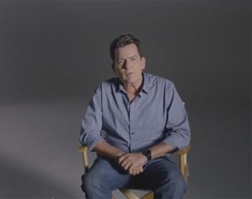 Charlie Sheen apoyó a marca de preservativos