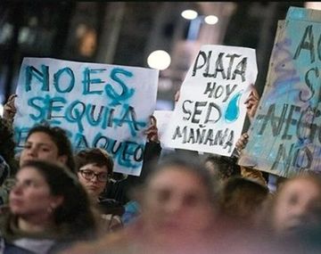 Fuertes protestas ante la principal productora de agua embotellada
