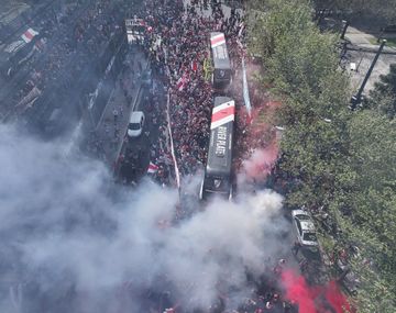 Impresionante banderazo de los hinchas de River de cara al Superclásico