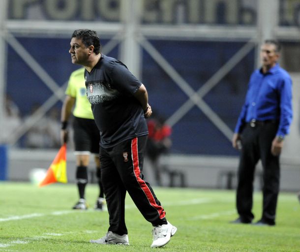 Tras la derrota, Apuzzo le pidió disculpas a los hinchas de Huracán