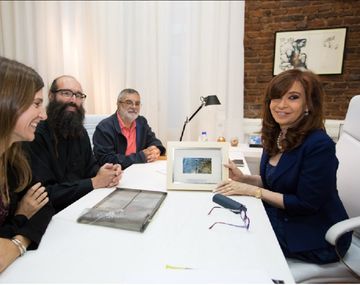 Cristina Kirchner junto a la Argentinala Cristinae