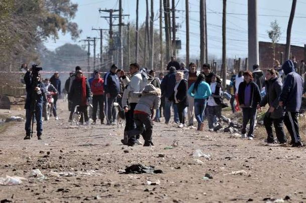 Hubo incidentes tras el hallazgo de los cuerpos