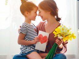 Día de la Madre 2025: quedó definida en forma oficial la fecha para el festejo de este año