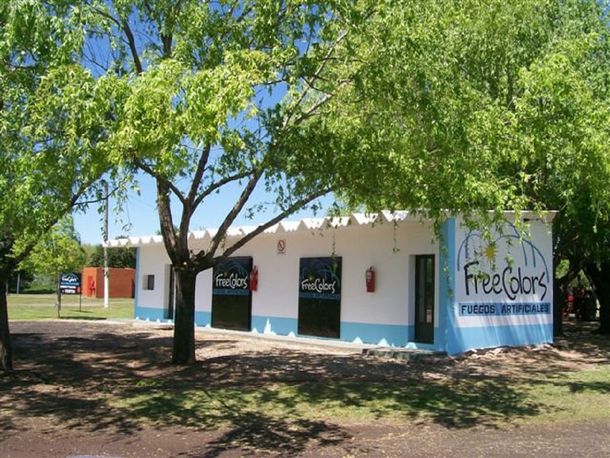 Cierra Free Colors: más de 70 familias en la calle