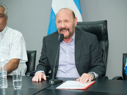 El gobernador Gildo Insfrán anunció un bono de $700 mil para agentes estatales