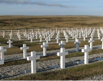 Tumbas NN en Malvinas