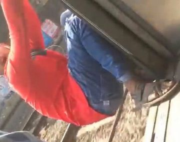 Un joven sufrió un terrible accidente en la India.