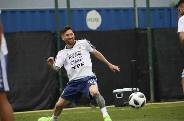Lionel Messi entrenando con la Selección - Crédito:&nbsp;@Argentina