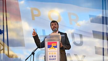 Se celebró el 52° aniversario del primer acto público del Frente Amplio. Se celebró el 52° aniversario del primer acto público del Frente Amplio.