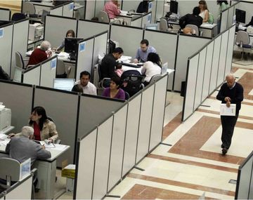 Crean un registro para contratar empleados públicos a través de las universidades