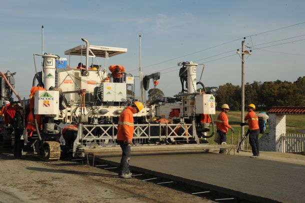 La Oficina de Planeamiento y Presupuesto destinará una millonaria suma en pesos para obra pública en el interior del país.