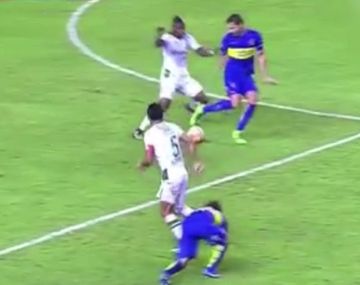 Mágico: los tres caños de Gago que causaron furor en las redes sociales