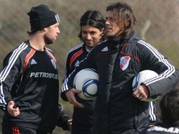 ¿por que almeyda no quiere a cavenaghi ni al chori dominguez? ¿por que almeyda no quiere a cavenaghi ni al chori dominguez?