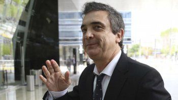 Catarata de tuits de Nito Artaza contra la reforma laboral y la UCR: Viejo sueño de los poderosos