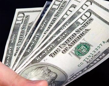 El dólar oficial subió a $6