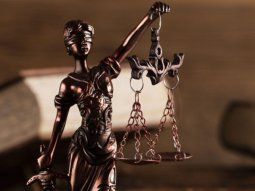 Un fallo declaró inconstitucional el Impuesto a las Ganancias a jueces