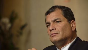 correa denuncio que fue amenazado y suspendio una actividad correa denuncio que fue amenazado y suspendio una actividad