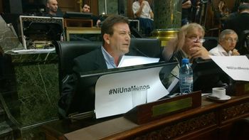 la legislatura portena trata dos proyectos contra la violencia de genero la legislatura portena trata dos proyectos contra la violencia de genero