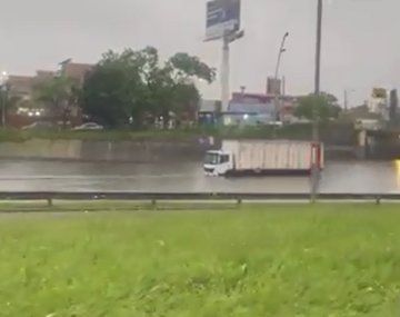 Fotos y videos: graves inundaciones por el fuerte temporal que azota al AMBA
