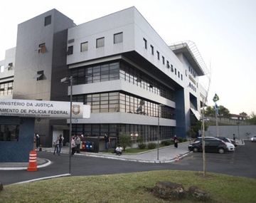 Sala especial con TV y baño caliente: así es la celda donde está Lula da Silva en Curitiba