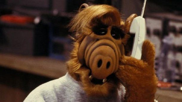 Alf volvió a la televisión argentina y generó polémica: el enojo de los fanáticos